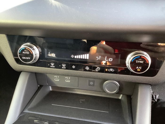 2025 Mitsubishi Outlander LS