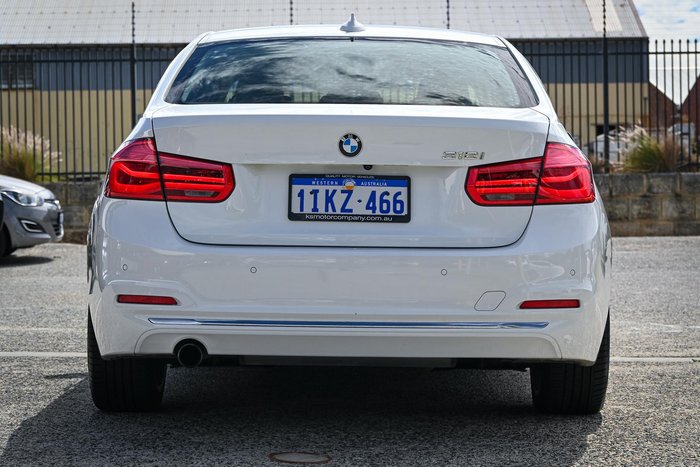 2016 BMW 3 Series 318i Sport Line