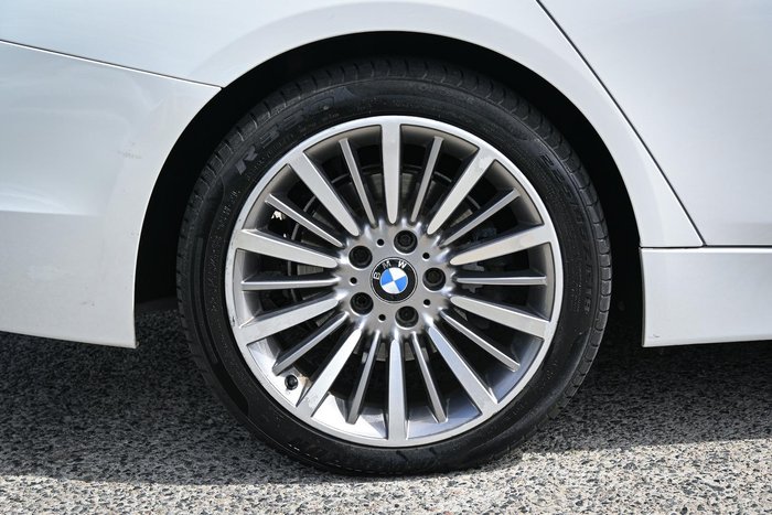 2016 BMW 3 Series 318i Sport Line