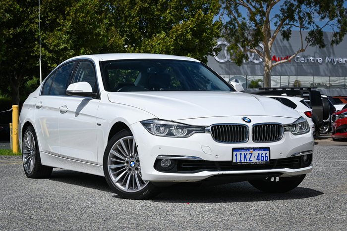 2016 BMW 3 Series 318i Sport Line