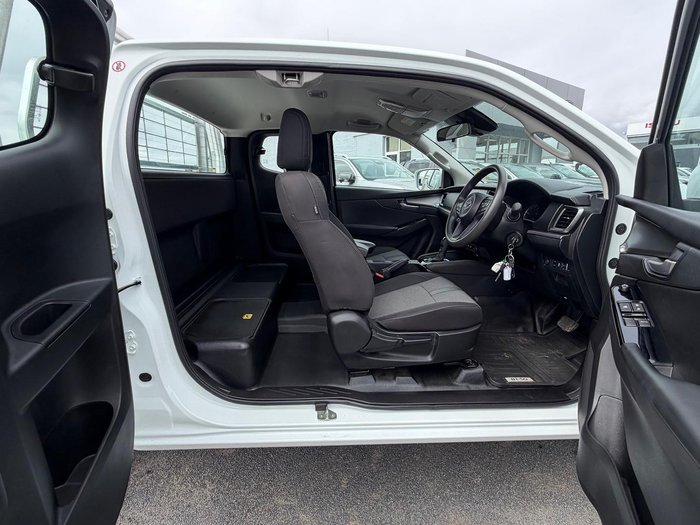 2024 Mazda BT-50 XT