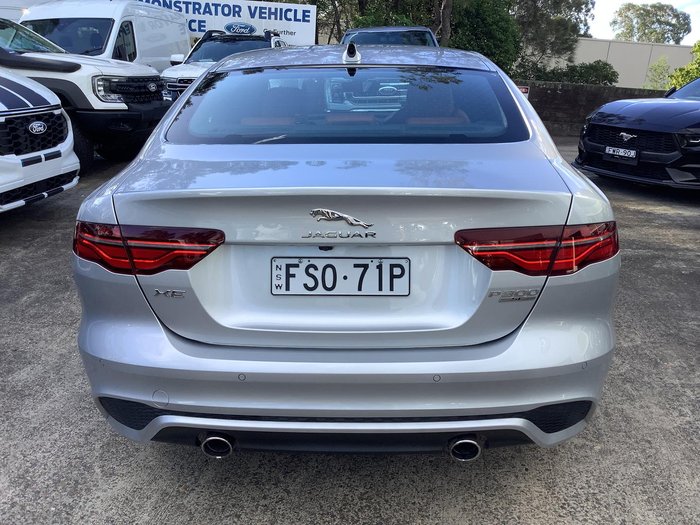 2019 Jaguar XE P300 R-Dynamic SE