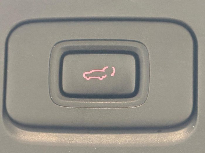 2021 Isuzu MU-X LS-T