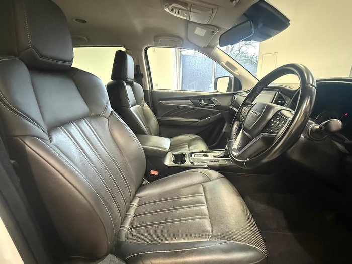 2021 Isuzu MU-X LS-T