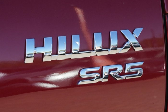 2018 Toyota Hilux SR5