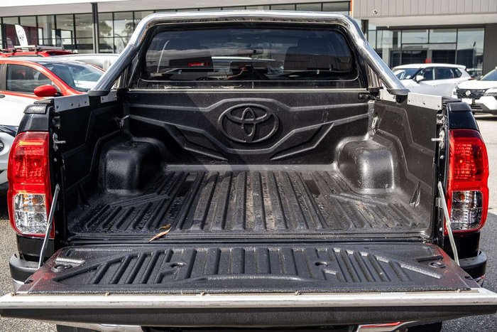 2017 Toyota Hilux SR5