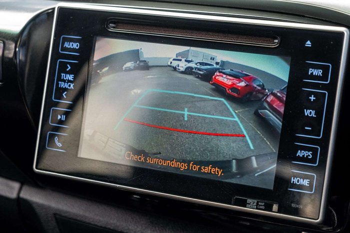 2017 Toyota Hilux SR5