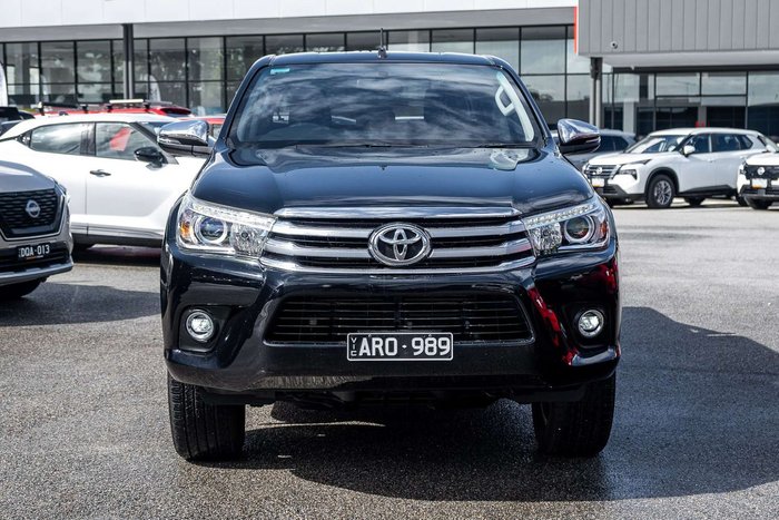 2017 Toyota Hilux SR5