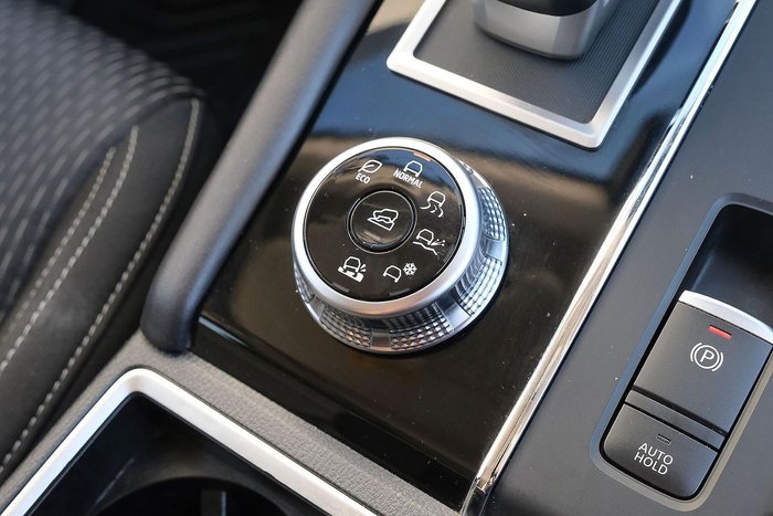2024 Mitsubishi Outlander LS