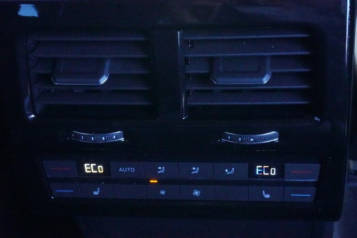 2024 Volkswagen Touareg 210TDI R-Line