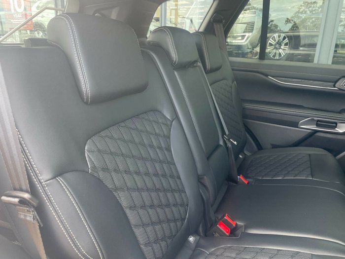 2025 Ford Everest Platinum