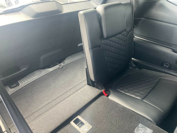 2025 Ford Everest Platinum