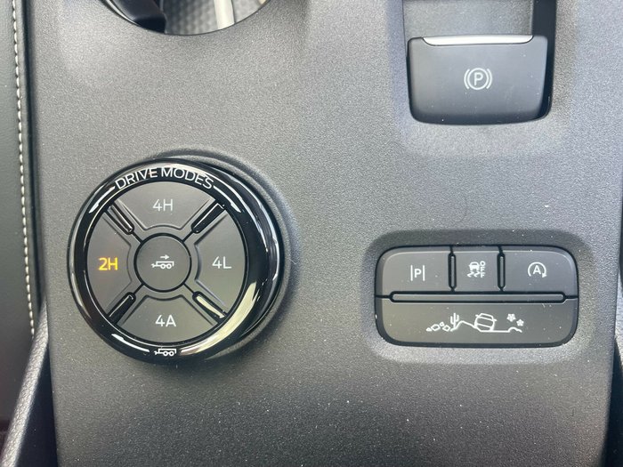 2025 Ford Everest Platinum