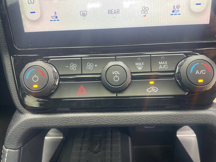 2025 Ford Everest Platinum