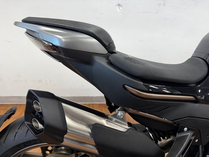 2024 CFMoto NK ADVANCE WHITE