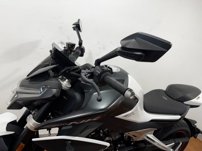 2024 CFMoto NK ADVANCE WHITE