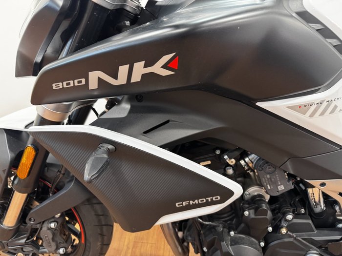 2024 CFMoto NK ADVANCE WHITE