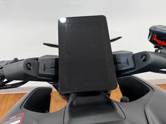 2024 CFMoto NK ADVANCE WHITE