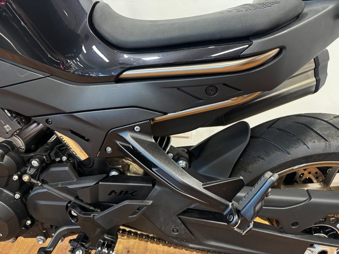 2024 CFMoto NK ADVANCE WHITE