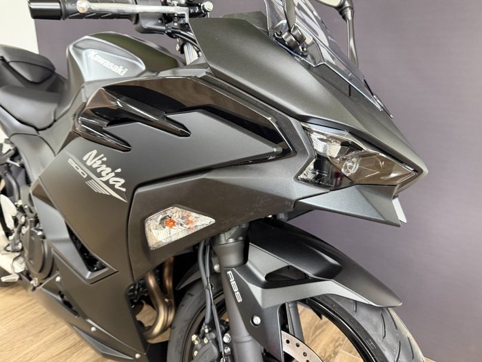 2026 Kawasaki NINJA 500 Black