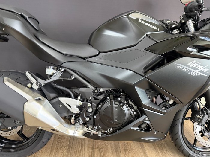 2026 Kawasaki NINJA 500 Black
