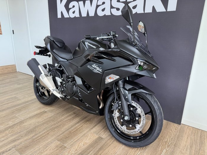 2026 Kawasaki NINJA 500 Black