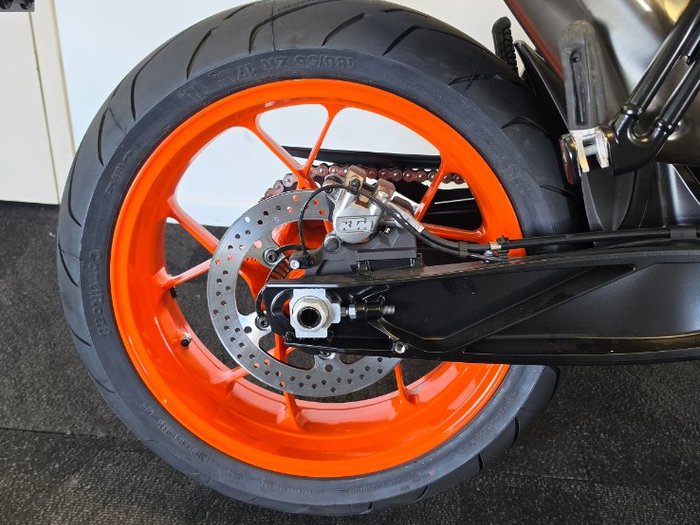 2023 Ktm 890 DUKE GP Black