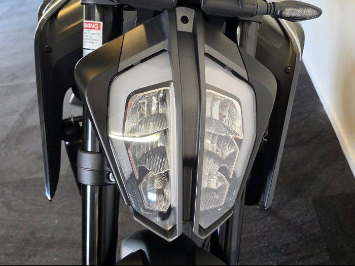 2023 Ktm 890 DUKE GP Black