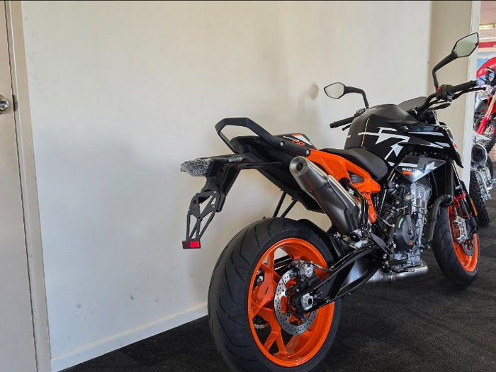 2023 Ktm 890 DUKE GP Black