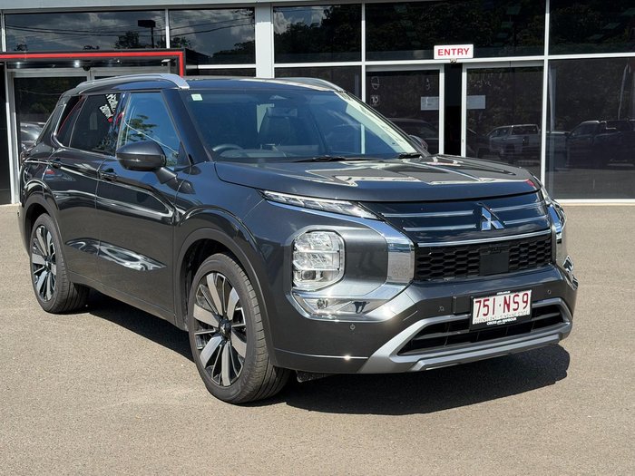 2025 Mitsubishi Outlander Exceed