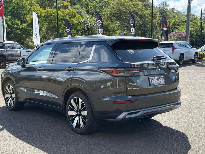 2025 Mitsubishi Outlander Exceed