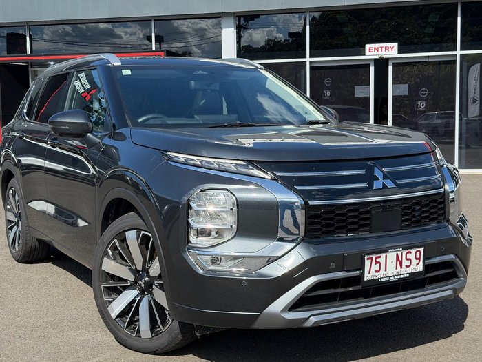 2025 Mitsubishi Outlander Exceed