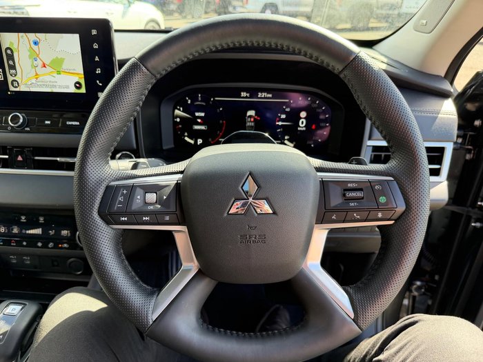 2025 Mitsubishi Outlander Exceed