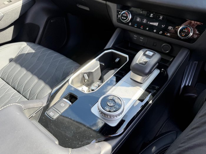 2025 Mitsubishi Outlander Exceed