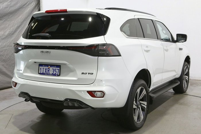 2025 Isuzu MU-X LS-T