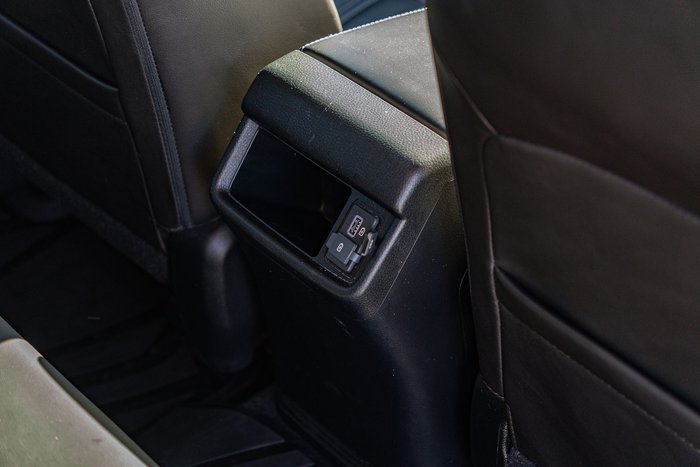 2022 Isuzu MU-X LS-T