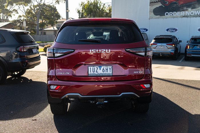 2022 Isuzu MU-X LS-T