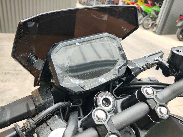 2026 KAWASAKI Z500 SE ROAD BLACK