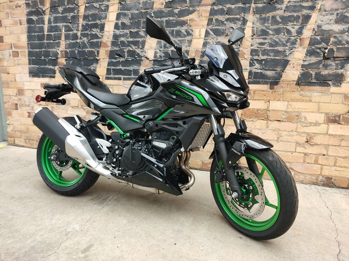 2026 KAWASAKI Z500 SE ROAD BLACK