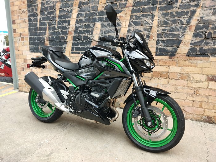 2026 KAWASAKI Z500 SE ROAD BLACK
