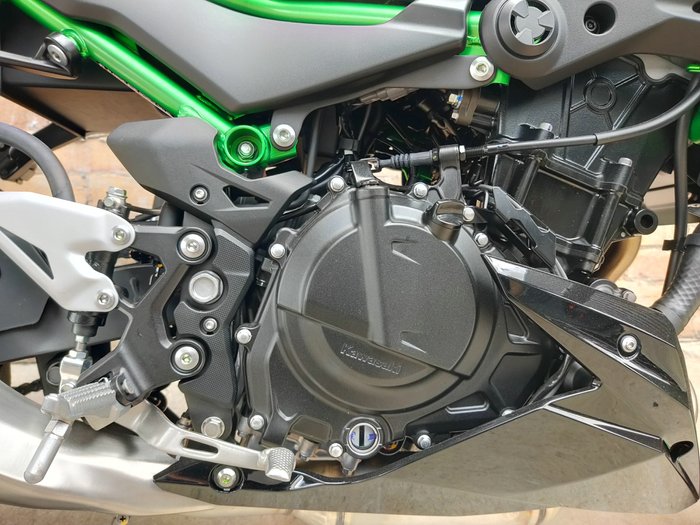 2026 KAWASAKI Z500 SE ROAD BLACK