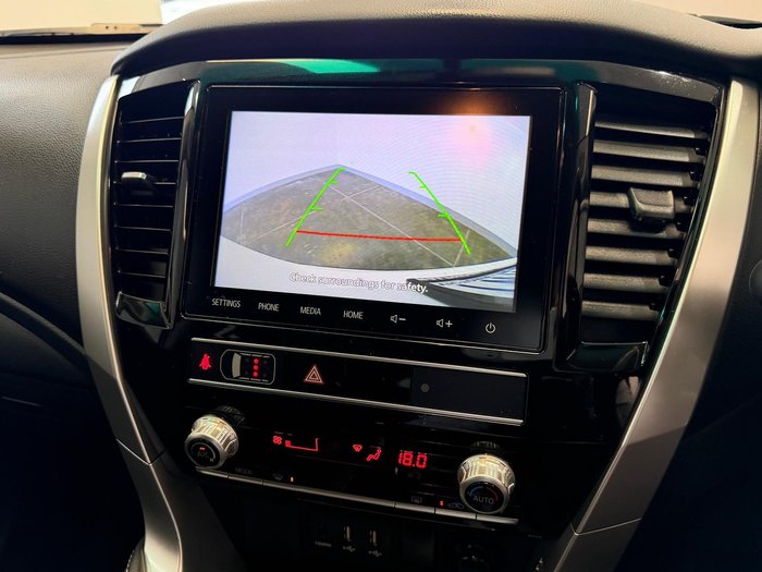 2022 Mitsubishi Pajero Sport GLX