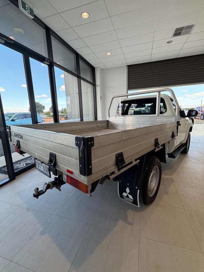 2021 Mitsubishi Triton GLX