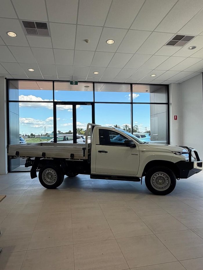 2021 Mitsubishi Triton GLX