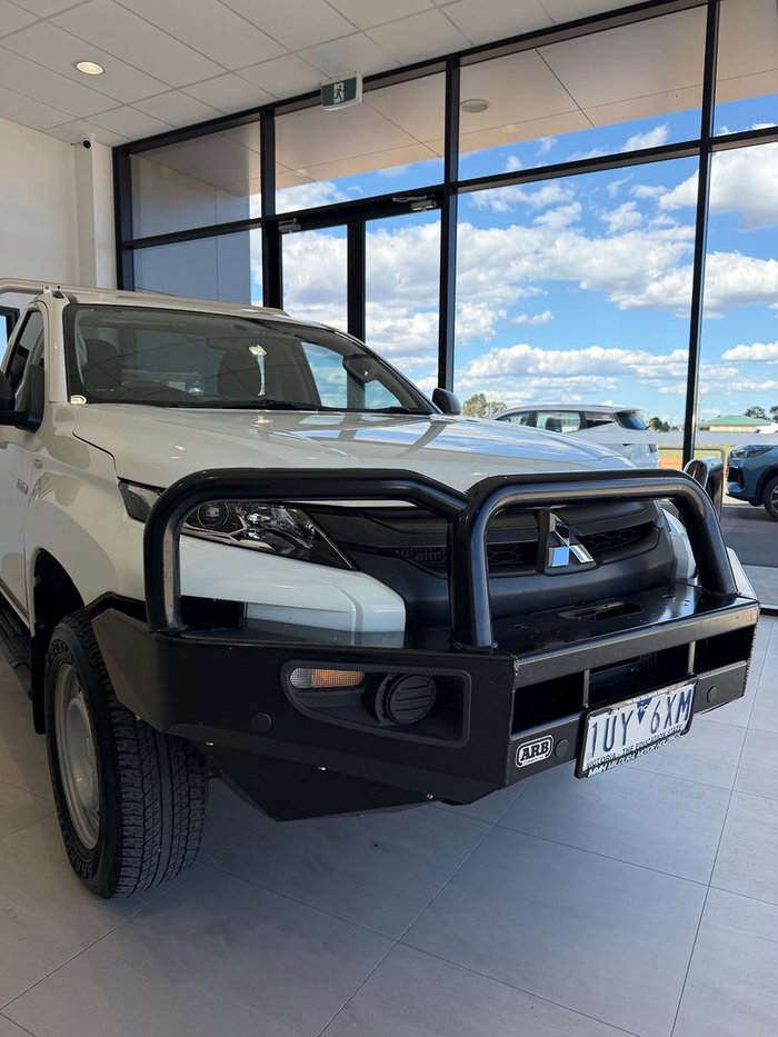 2021 Mitsubishi Triton GLX