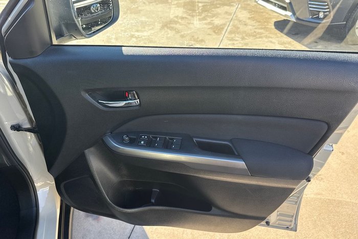 2023 Suzuki Vitara LY Series II Ivy/Black (A9N)