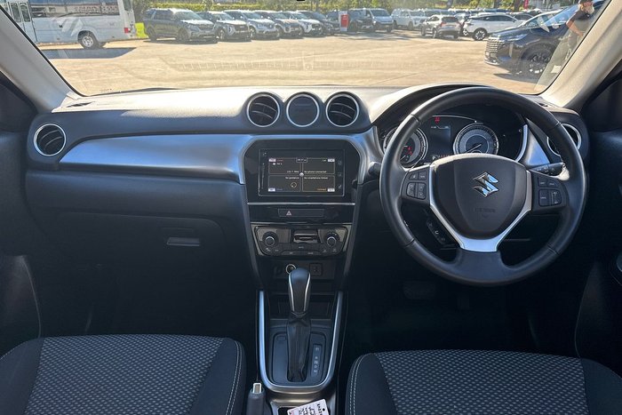 2023 Suzuki Vitara LY Series II Ivy/Black (A9N)