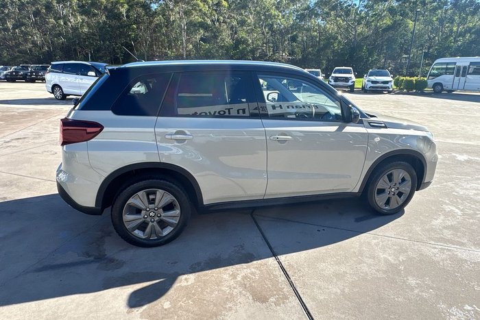 2023 Suzuki Vitara LY Series II Ivy/Black (A9N)