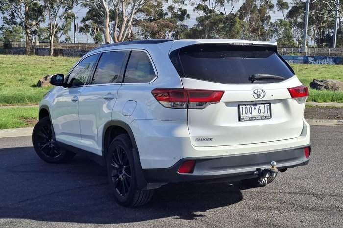 2019 Toyota Kluger Black Edition