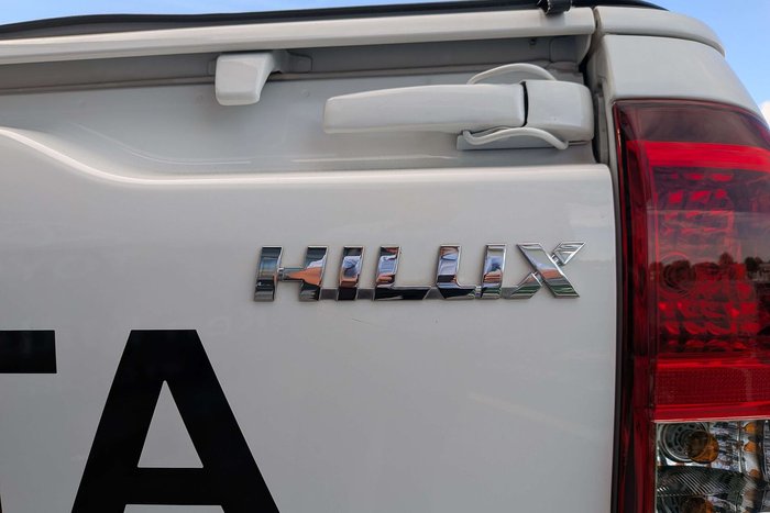 2020 Toyota Hilux SR